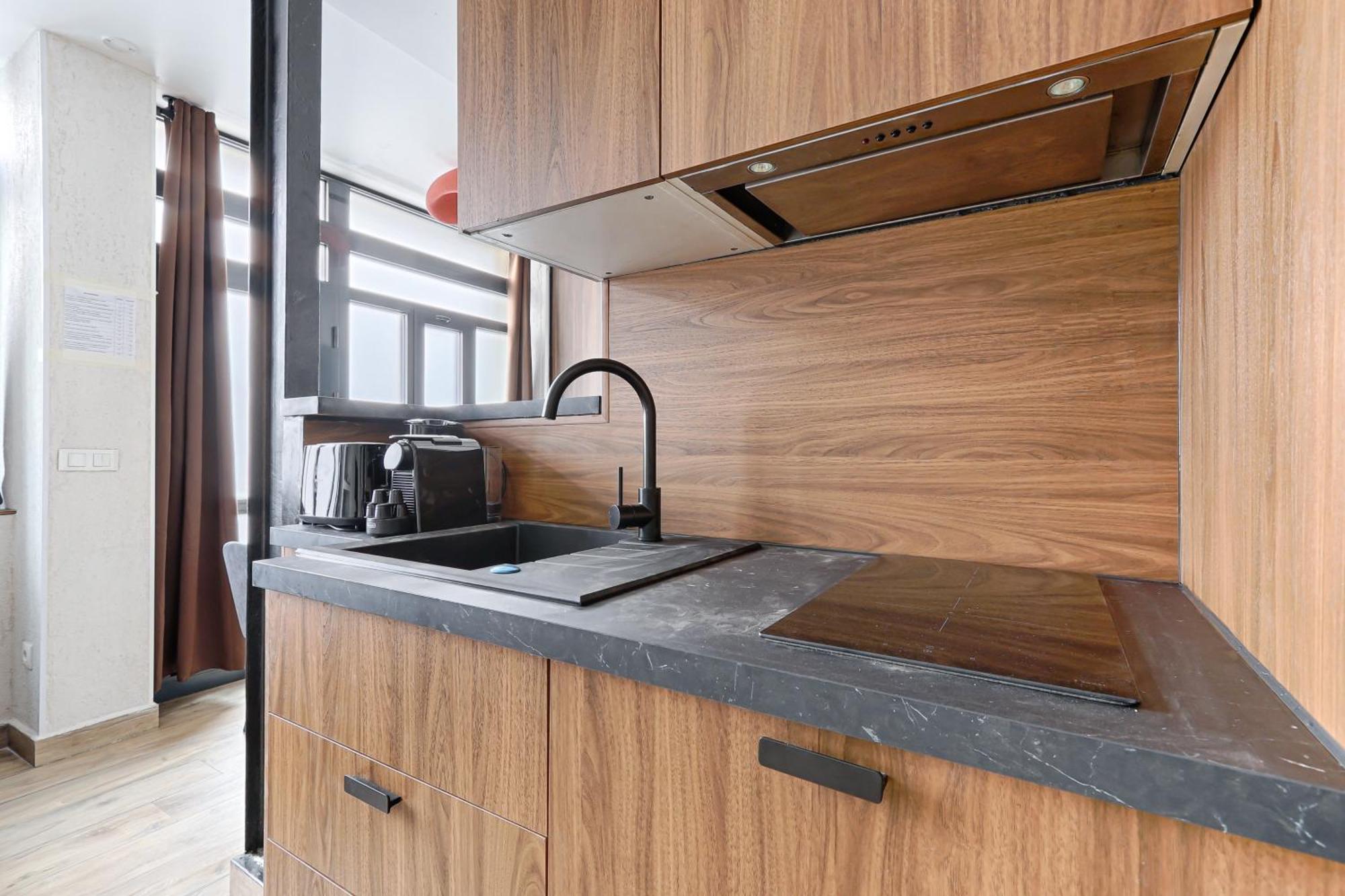 Appartement De Charme 2Br Canal Saint Martin Париж Екстериор снимка