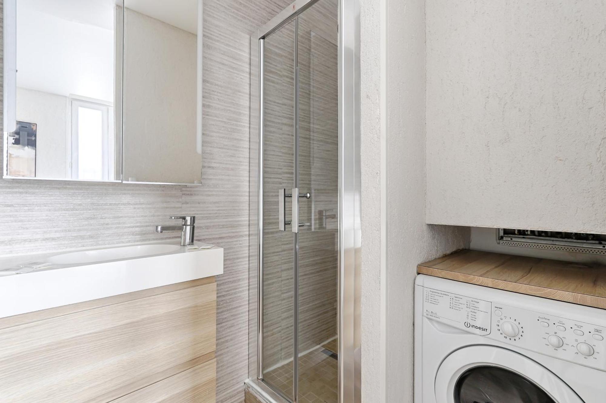 Appartement De Charme 2Br Canal Saint Martin Париж Екстериор снимка